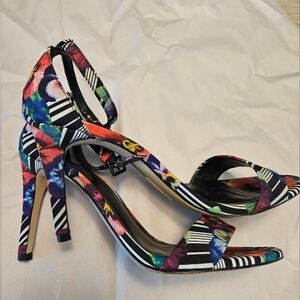 ALDO women heels size 8